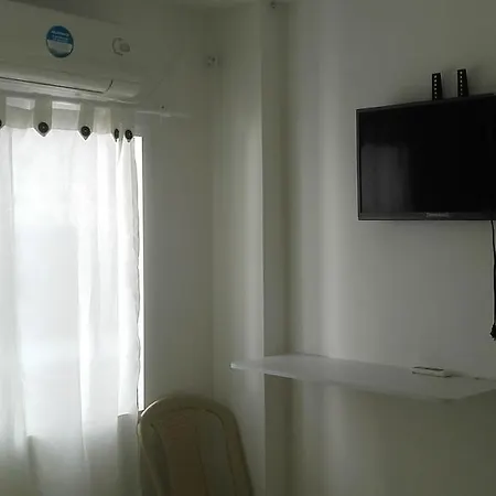 Habitación en casa particular Edificio Jackeline