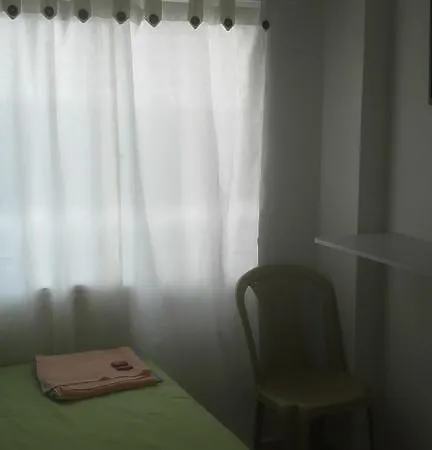 Habitación en casa particular Edificio Jackeline